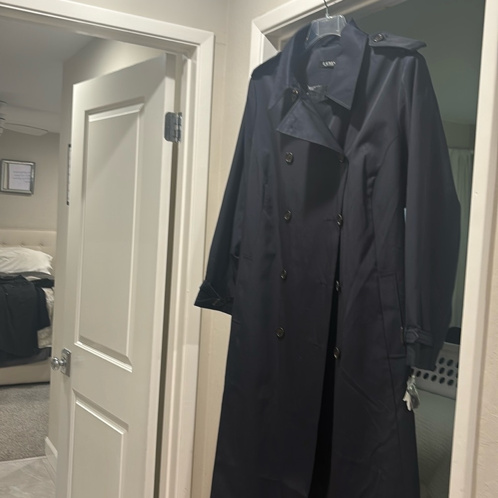 Beautiful raincoat navy blue